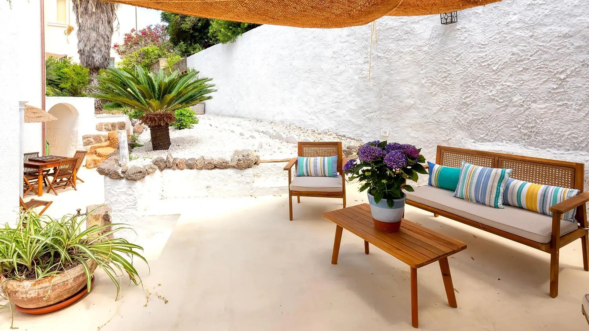 Sardinia Re - Playa Hermosa Alghero 0*,